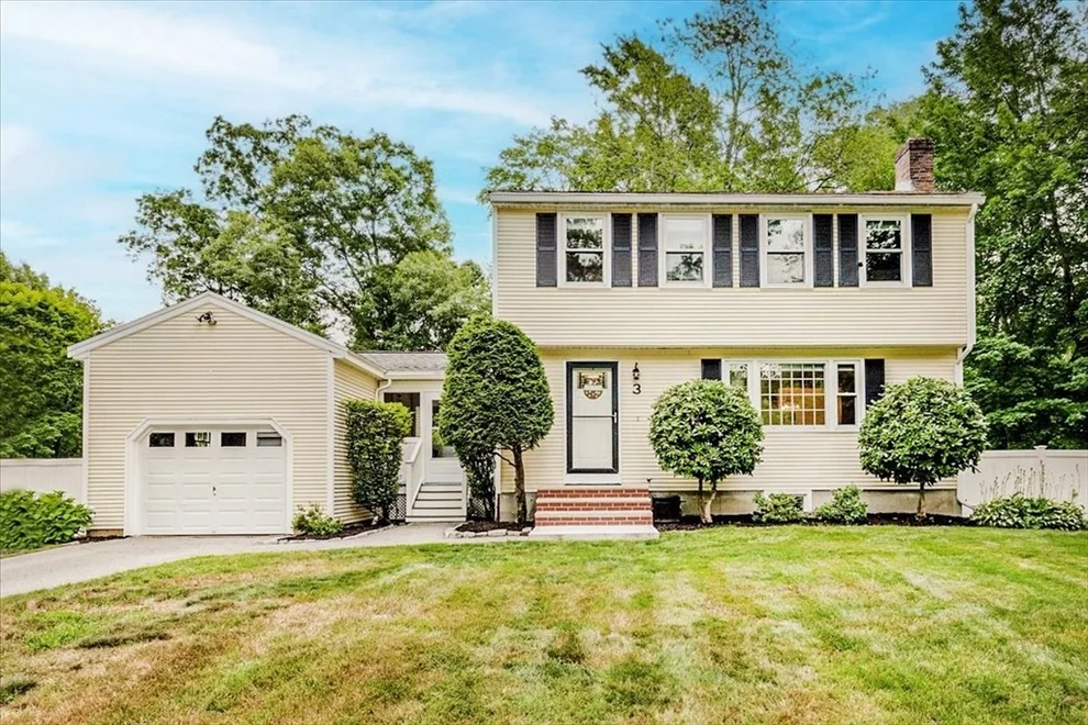 Unit for sale at 3 Kenilworth Lane, Haverhill, MA 01835