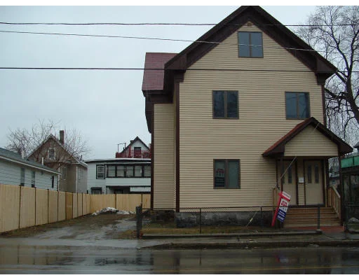 Unit for sale at 34-36 West 6th, Lowell, MA 01850