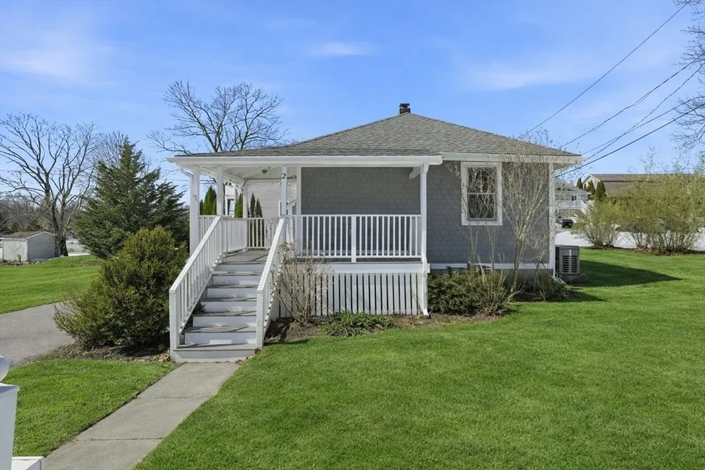 Unit for sale at 2 Cliff Rd, Hingham, MA 02043