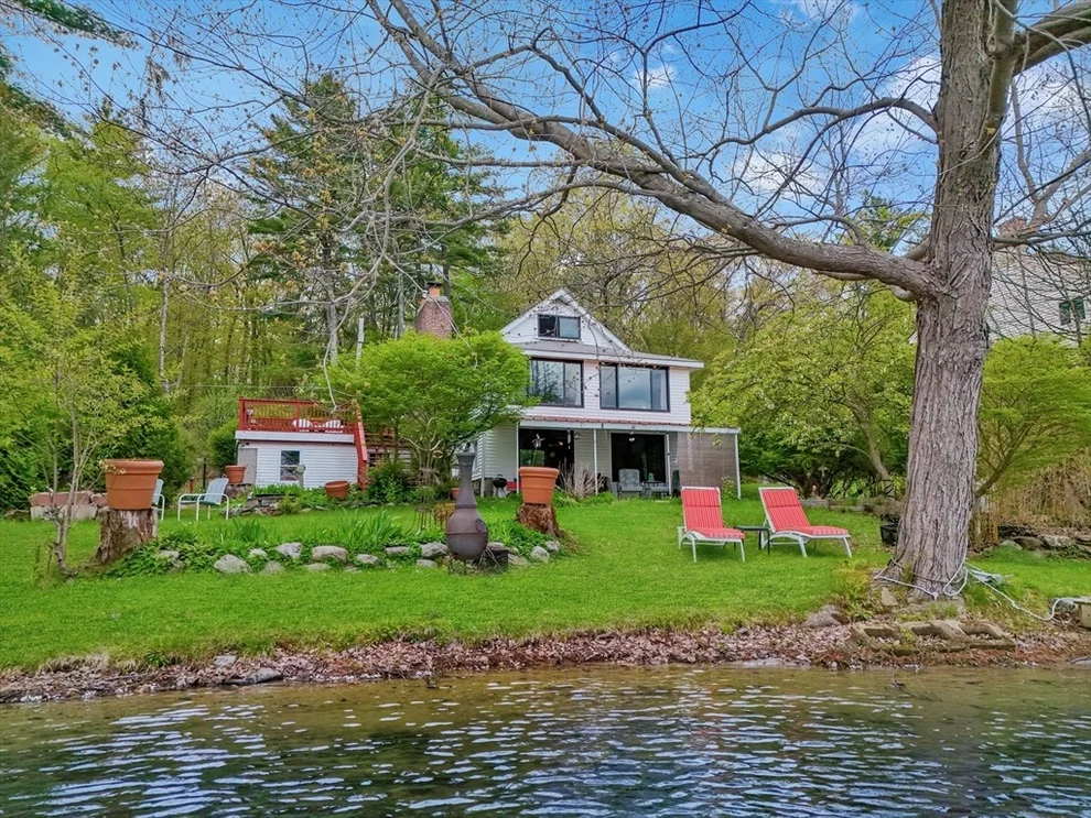 Unit for sale at 31 Spring St, Lunenburg, MA 01462