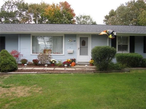 Unit for sale at 82 Smoke Rise Circle, Swansea, MA 02777