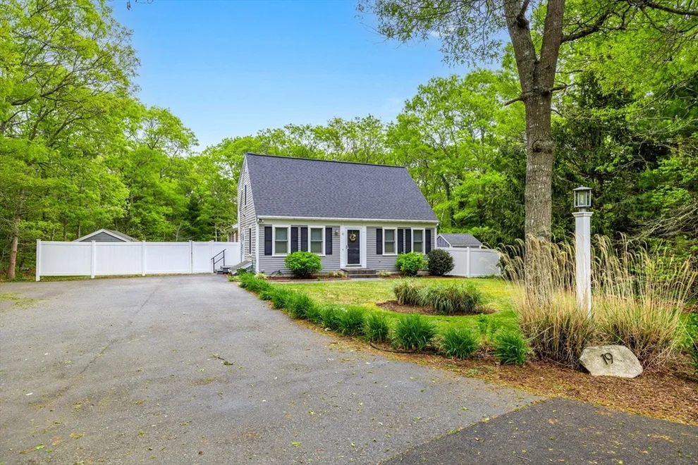 Unit for sale at 19 Katian Way, Mashpee, MA 02649