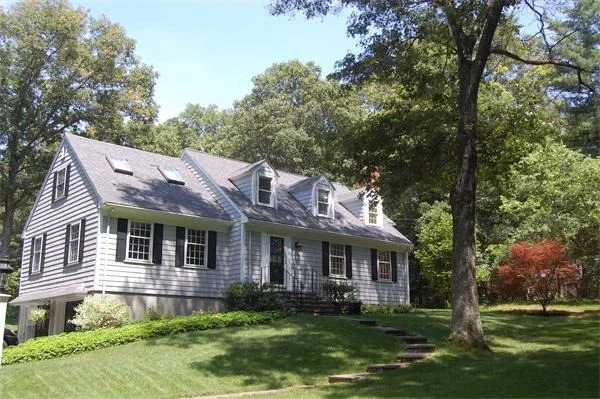 Unit for sale at 33 Haven Street, Dover, MA 02030