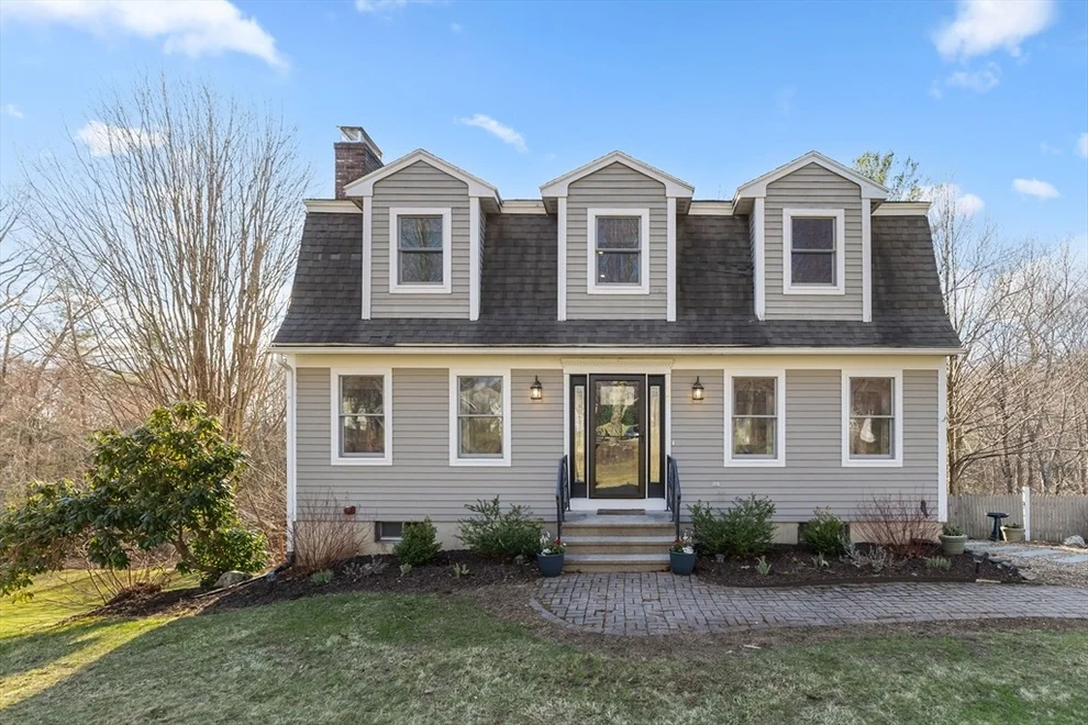 Unit for sale at 187 Center Depot, Charlton, MA 01507