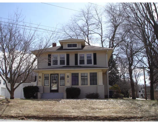 Unit for sale at 5 Hillside Ave, Grafton, MA 01519