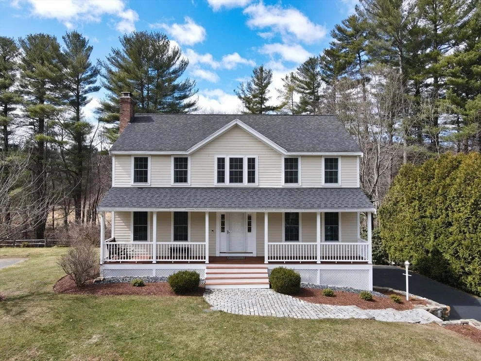 Unit for sale at 67 Lost Pond Ln, North Andover, MA 01845
