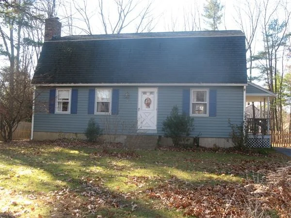 Unit for sale at 7 Deerfield Drive, Easthampton, MA 01027