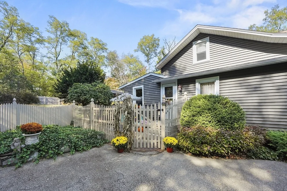 Unit for sale at 27 Viola Avenue, Haverhill, MA 01832