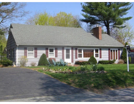 Unit for sale at 16 Weston Avenue, Georgetown, MA 01833