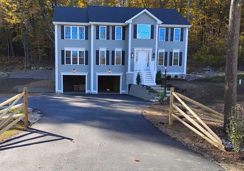 Unit for sale at 527 Salisbury Street, Holden, MA 01520