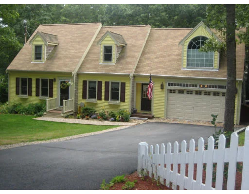 Unit for sale at 30 Hilltop Rd, Mashpee, MA 02649