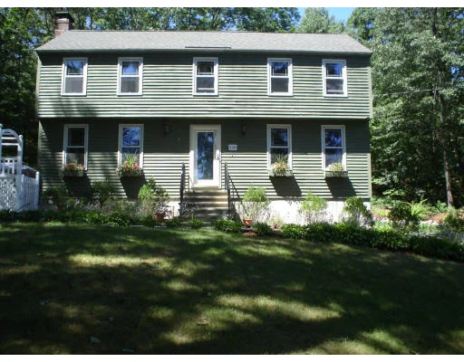 Unit for sale at 220 Pelczar Rd, Dracut, MA 01826