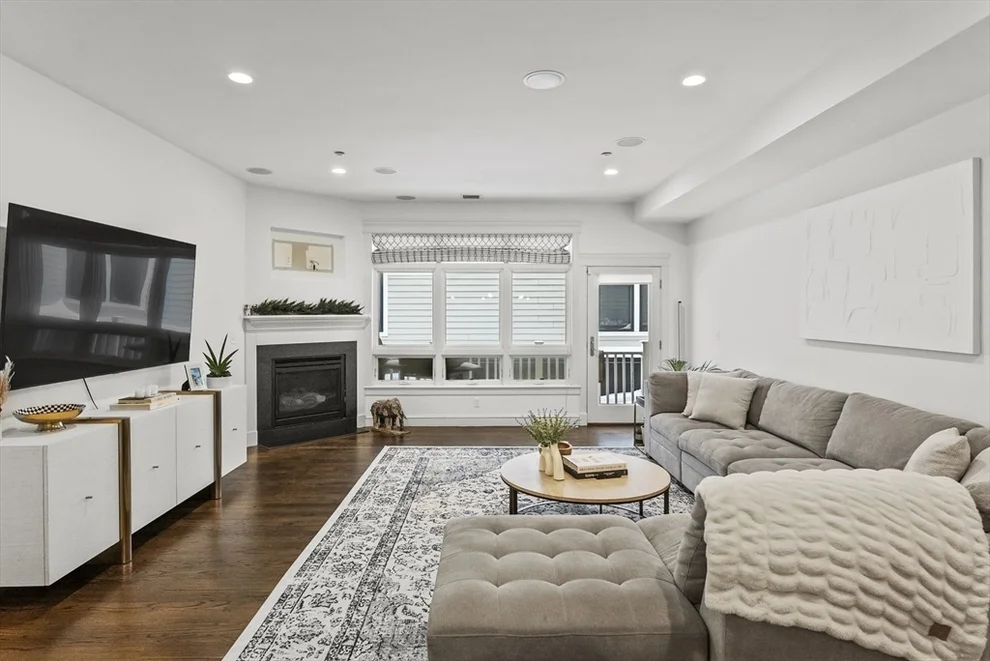 Unit for sale at 350 W 2nd St, Boston, MA 02127