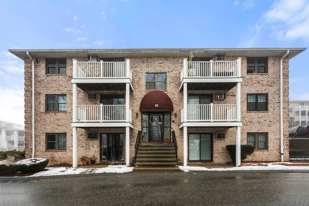 Unit for sale at 20 Kenmar Dr, Billerica, MA 01821