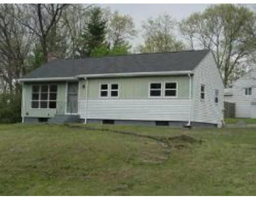 Unit for sale at 3 Burbank Circle, Framingham, MA 01701
