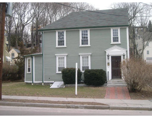 Unit for sale at 1032 Chestnut St, Newton, MA 02464