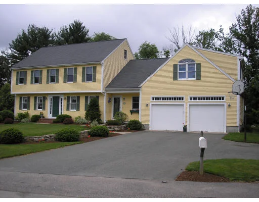 Unit for sale at 45 Chapelgate Road, Canton, MA 02021