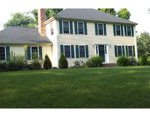 Unit for sale at 6 Norwell St, Norfolk, MA 02056