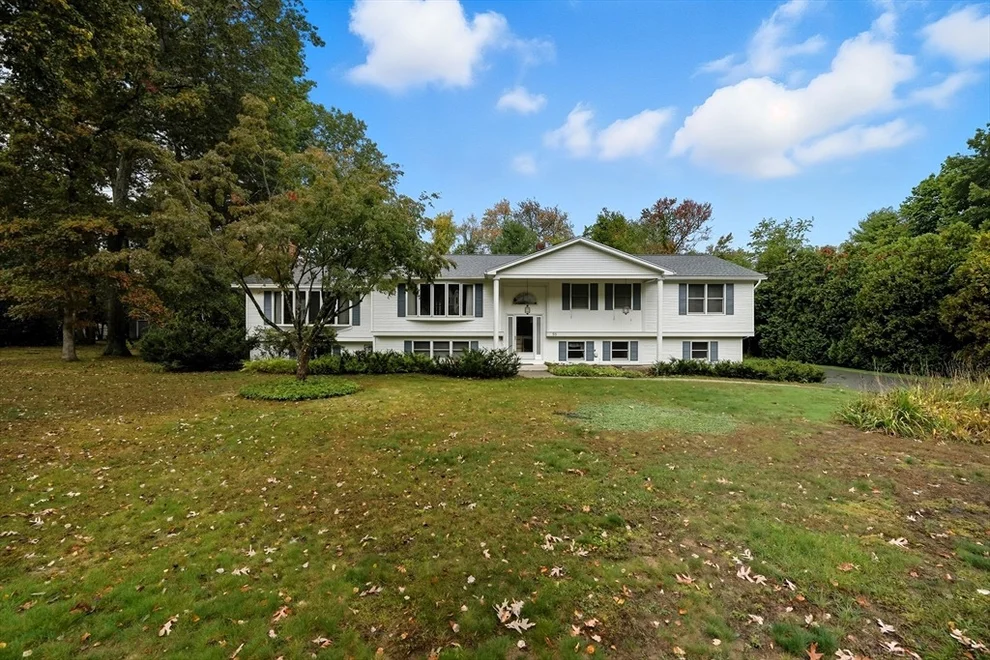 Unit for sale at 98 Brookhaven Dr, East Longmeadow, MA 01028