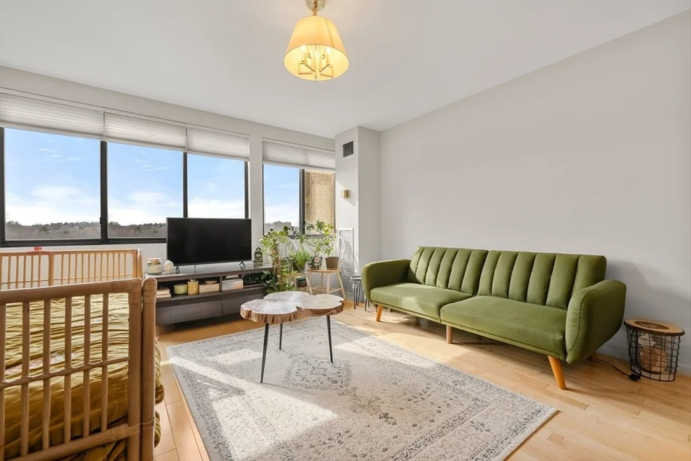 Unit for sale at 1731 Beacon, Brookline, MA 02445