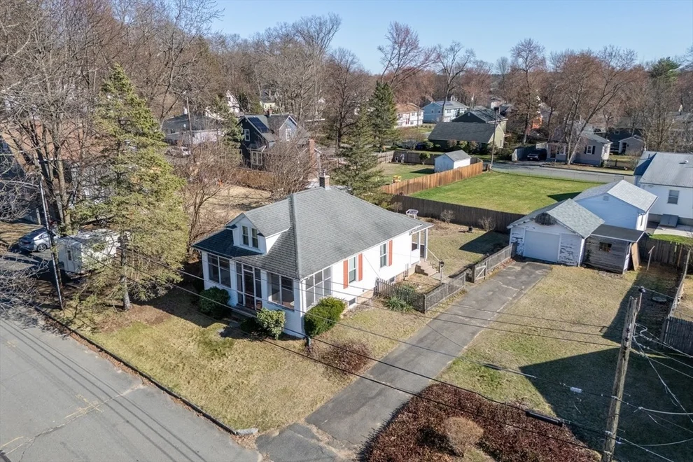 Unit for sale at 33 Taber St, Springfield, MA 01118
