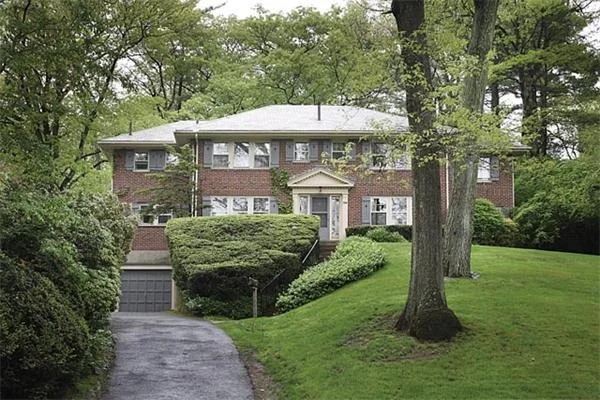 Unit for sale at 98 Collins Rd, Newton, MA 02468