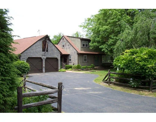 Unit for sale at 48 Fox Farm Road, Agawam, MA 01030
