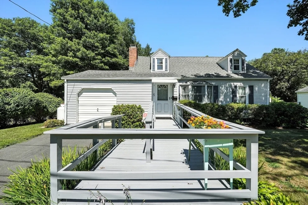 Unit for sale at 85 Fairview St, South Hadley, MA 01075