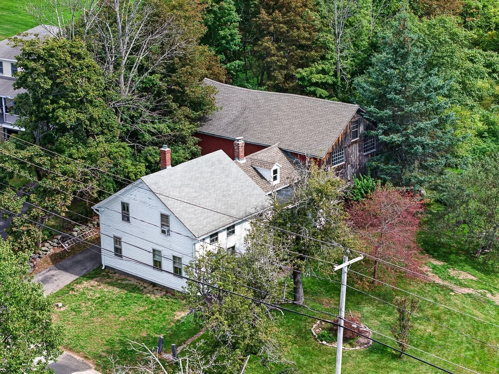 Unit for sale at 260 Pleasant St, Barre, MA 01005
