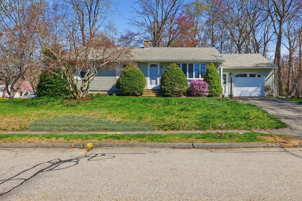 Unit for sale at 25 Heritage Lane, Holden, MA 01520