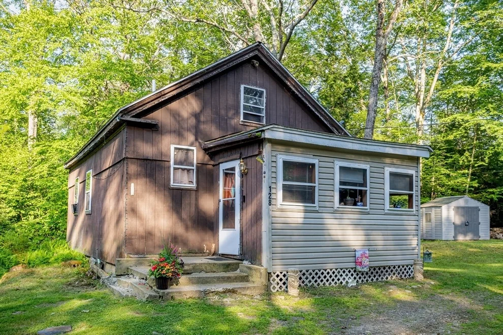 Unit for sale at 128 N. Fitzwilliam Rd, Royalston, MA 01368