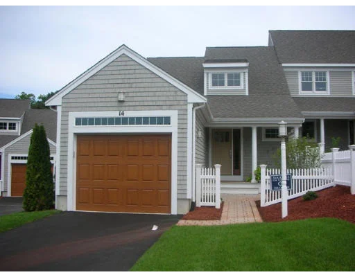 Unit for sale at 14 Northwest Landing, Mashpee, MA 02649