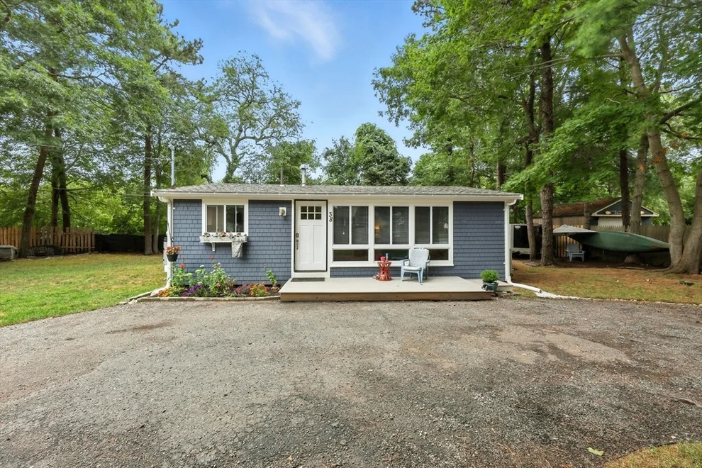 Unit for sale at 38 Lakeside Dr, Barnstable, MA 02648