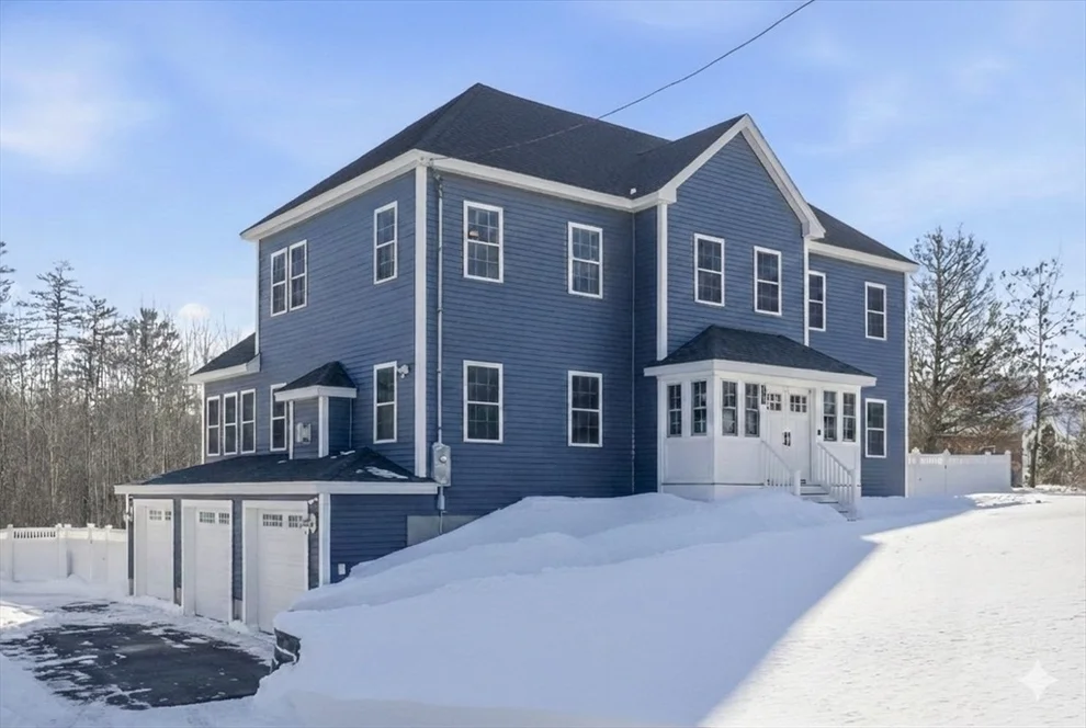 Unit for sale at 245 Salem, Dracut, MA 01826