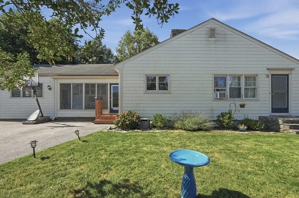 Unit for sale at 2 Lisa Ave, Acushnet, MA 02743