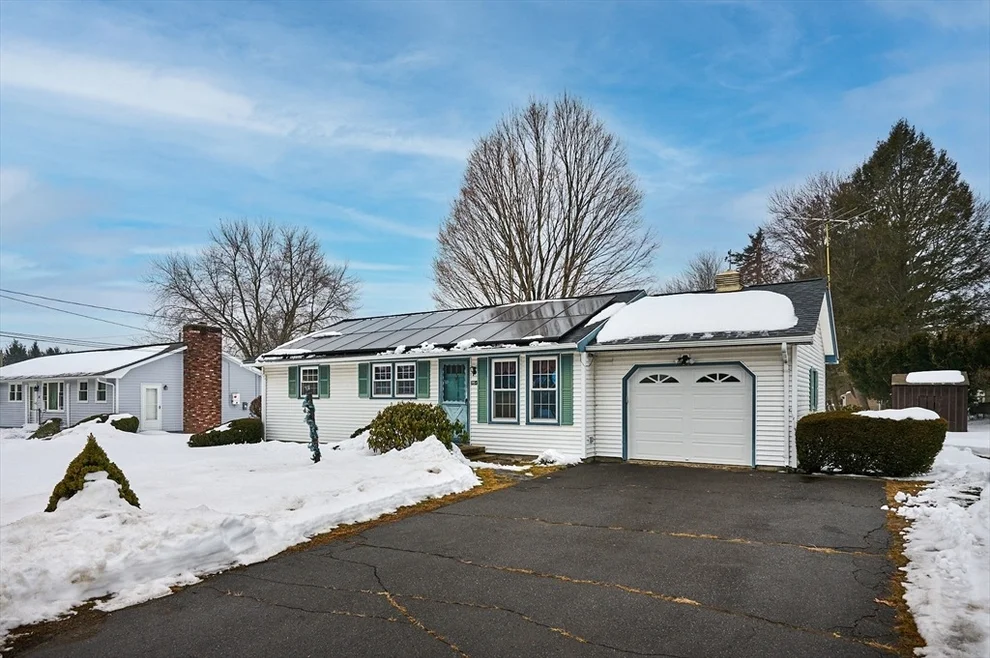 Unit for sale at 967 Florence Rd, Northampton, MA 01062