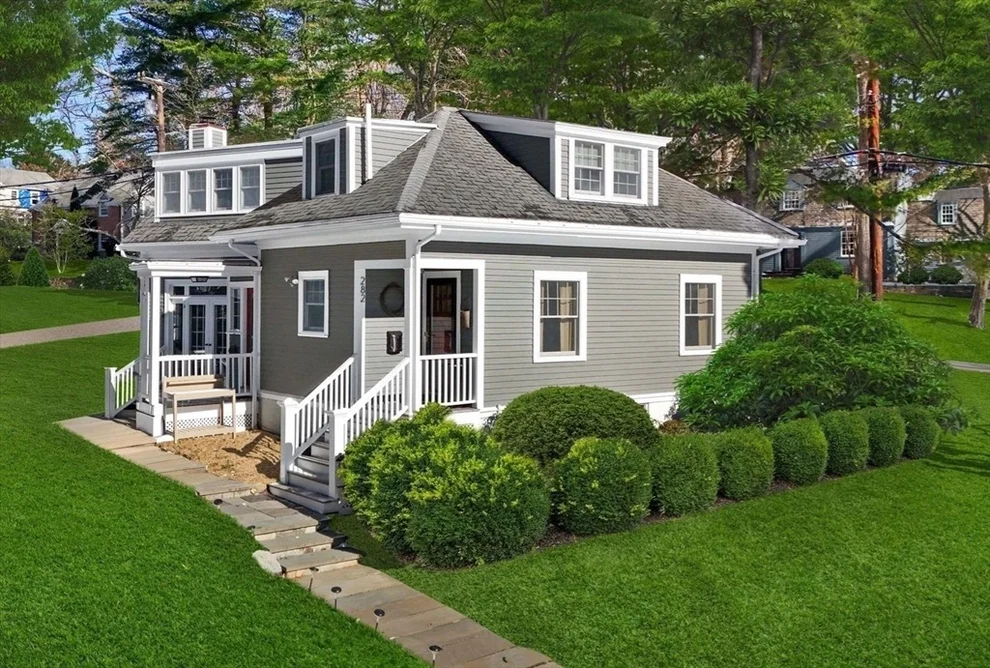 Unit for sale at 282 Oakland Street, Wellesley, MA 02481