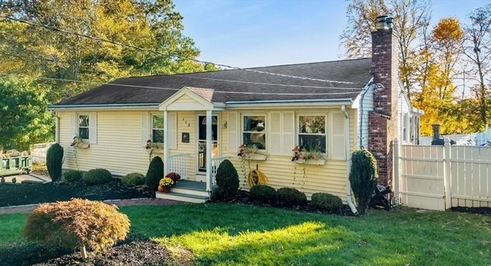 Unit for sale at 113 Scadding St, Taunton, MA 02780