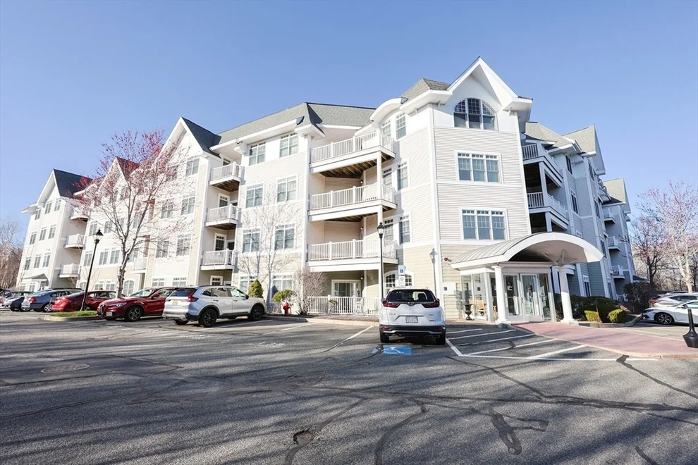 Unit for sale at 614 Pond Street, Braintree, MA 02184