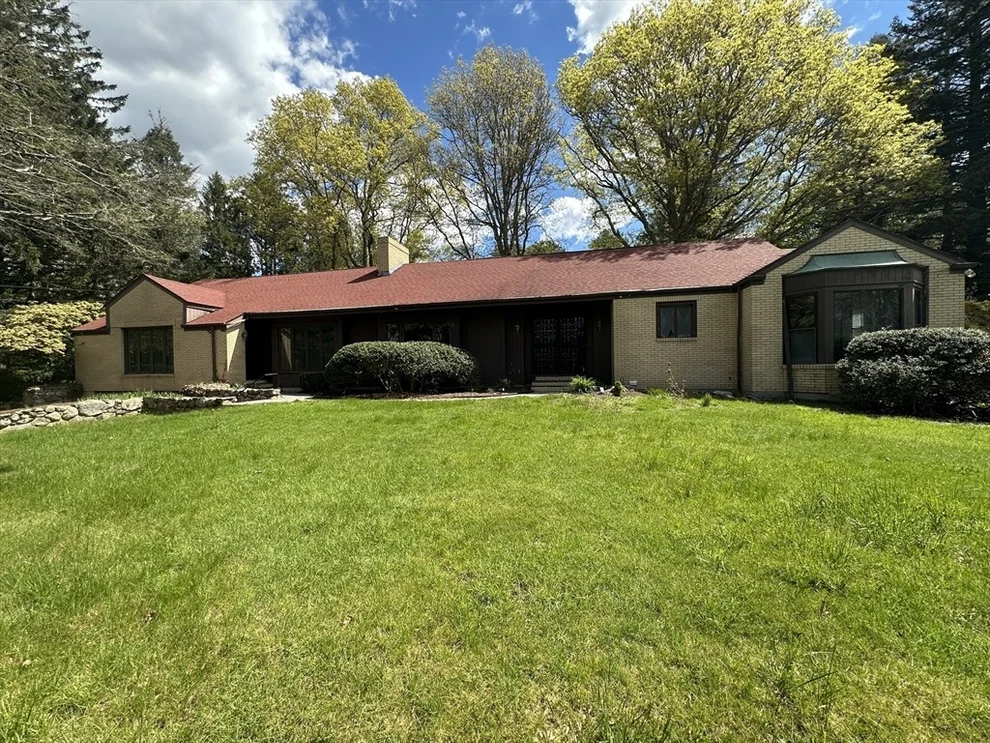 Unit for sale at 1049 Tucker Rd, Dartmouth, MA 02747