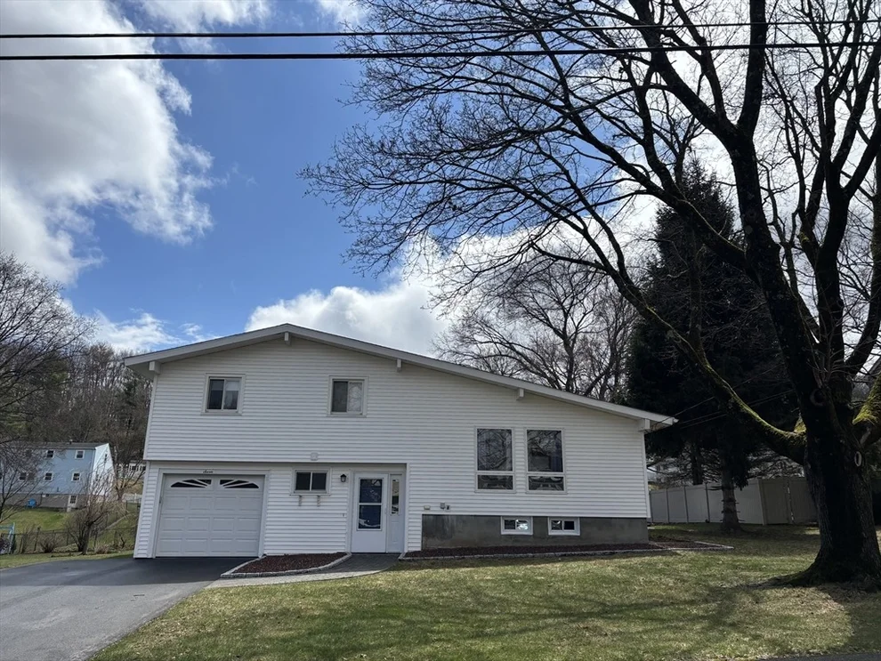 Unit for sale at 7 Erie Drive, Hudson, MA 01749