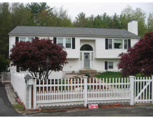 Unit for sale at 20 Union Cir, Weymouth, MA 02190