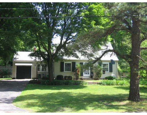 Unit for sale at 3 Shawnee St, Walpole, MA 02081