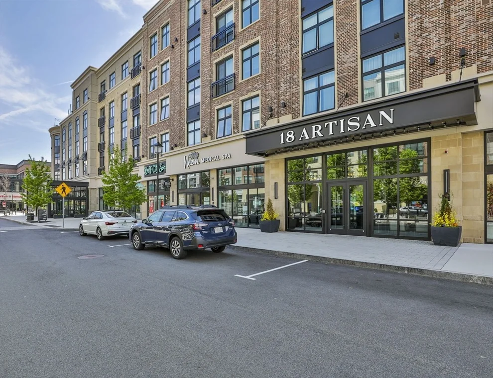 Unit for sale at 18 Artisan Drive, Salem, NH 03079