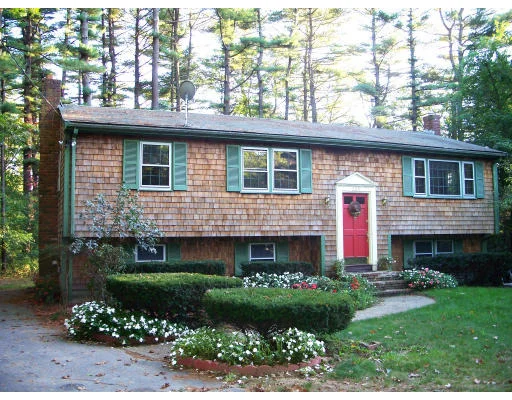 Unit for sale at 225 School Street, Pembroke, MA 02359