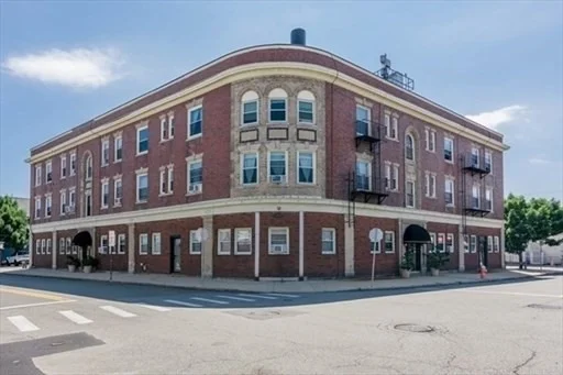 Unit for sale at 267 Washington Ave, Winthrop, MA 02152