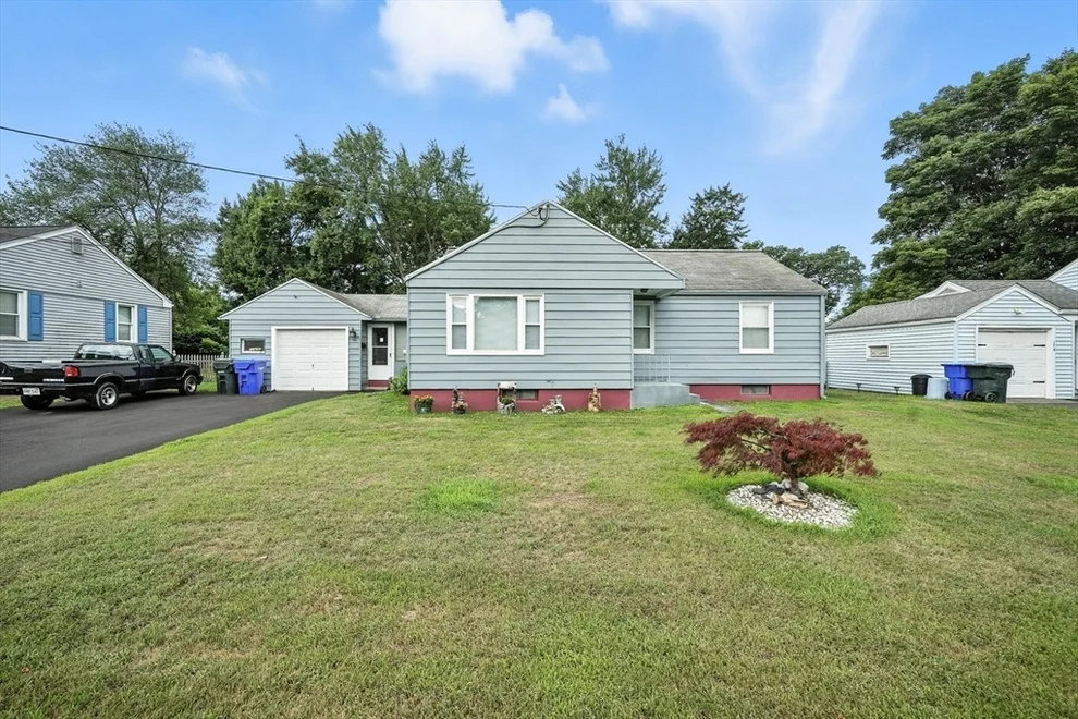 Unit for sale at 166 Drexel St, Springfield, MA 01104