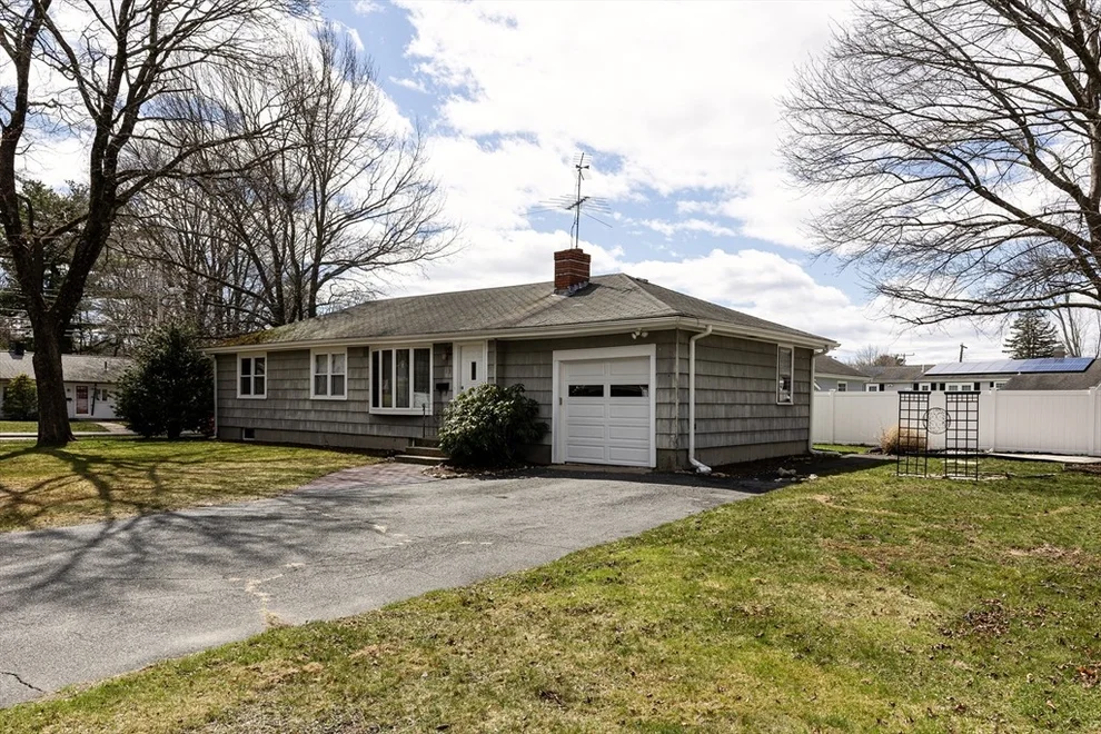 Unit for sale at 13 Ballydrain Road, Framingham, MA 01701