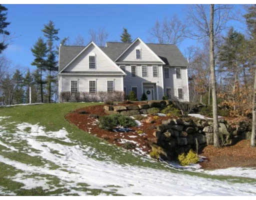 Unit for sale at 2 Artemis Road, Salem, NH 03079