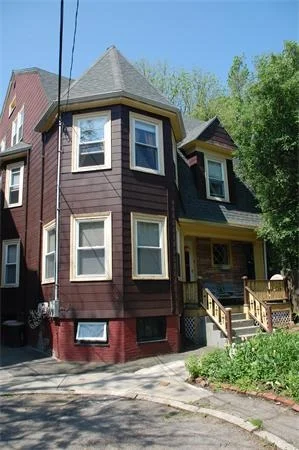 Unit for sale at 4 Fayette Park, Cambridge, MA 02139
